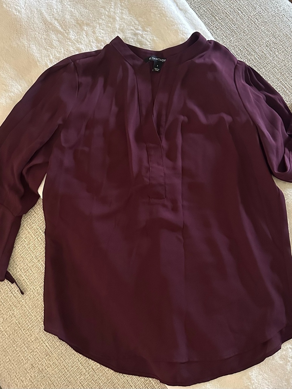 41 Hawthorn Wine Split V-Neck Long Sleeve Blouse